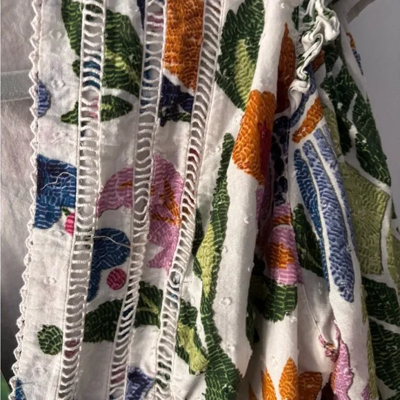 FARM Rio Multicolor Embroidered Romper - Picture 5 of 8